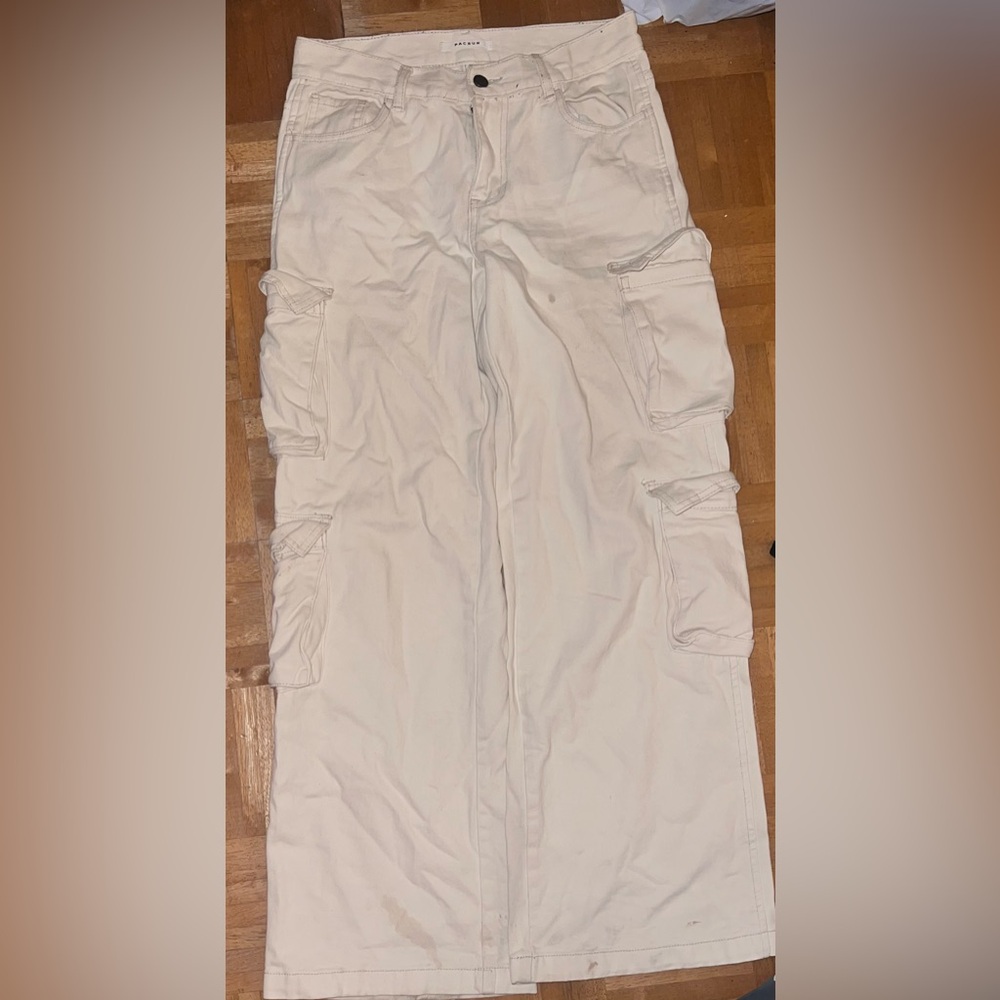 Baggy cargo pants! 🙏🏼💐